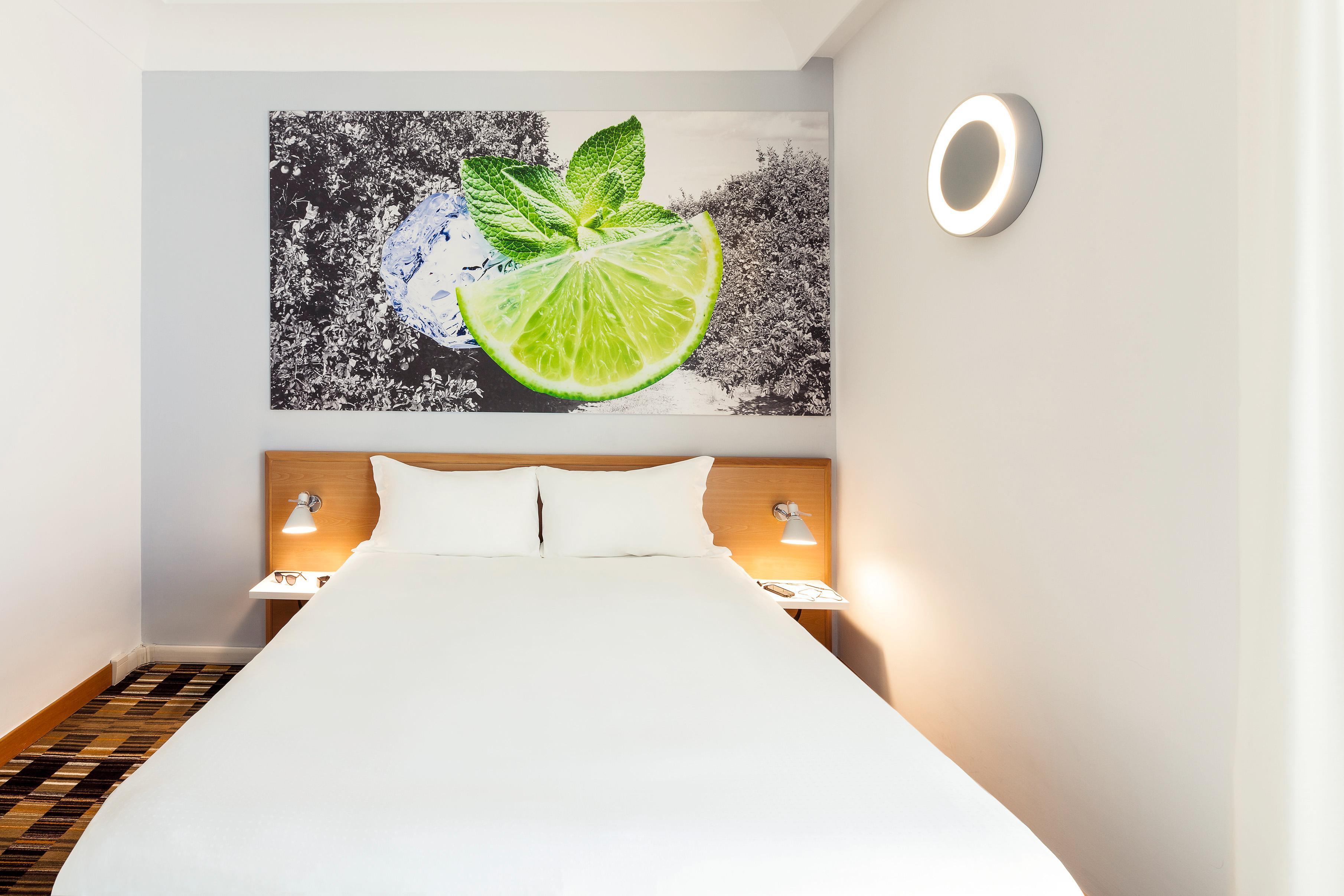 Hotel Ibis Styles Napoli Garibaldi Esterno foto