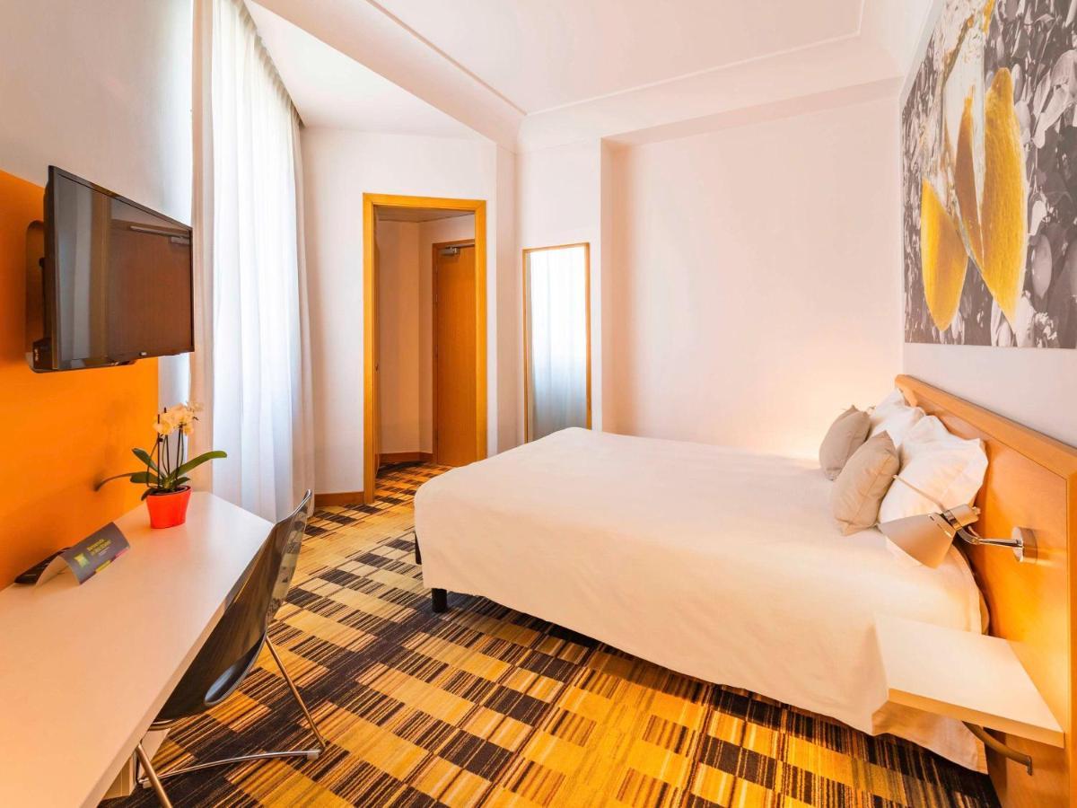 Hotel Ibis Styles Napoli Garibaldi Esterno foto