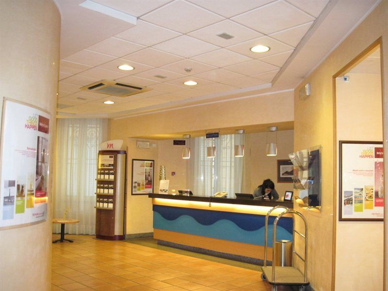 Hotel Ibis Styles Napoli Garibaldi Esterno foto