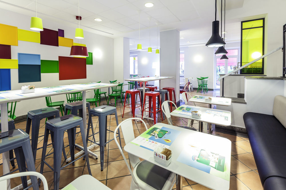 Hotel Ibis Styles Napoli Garibaldi Esterno foto