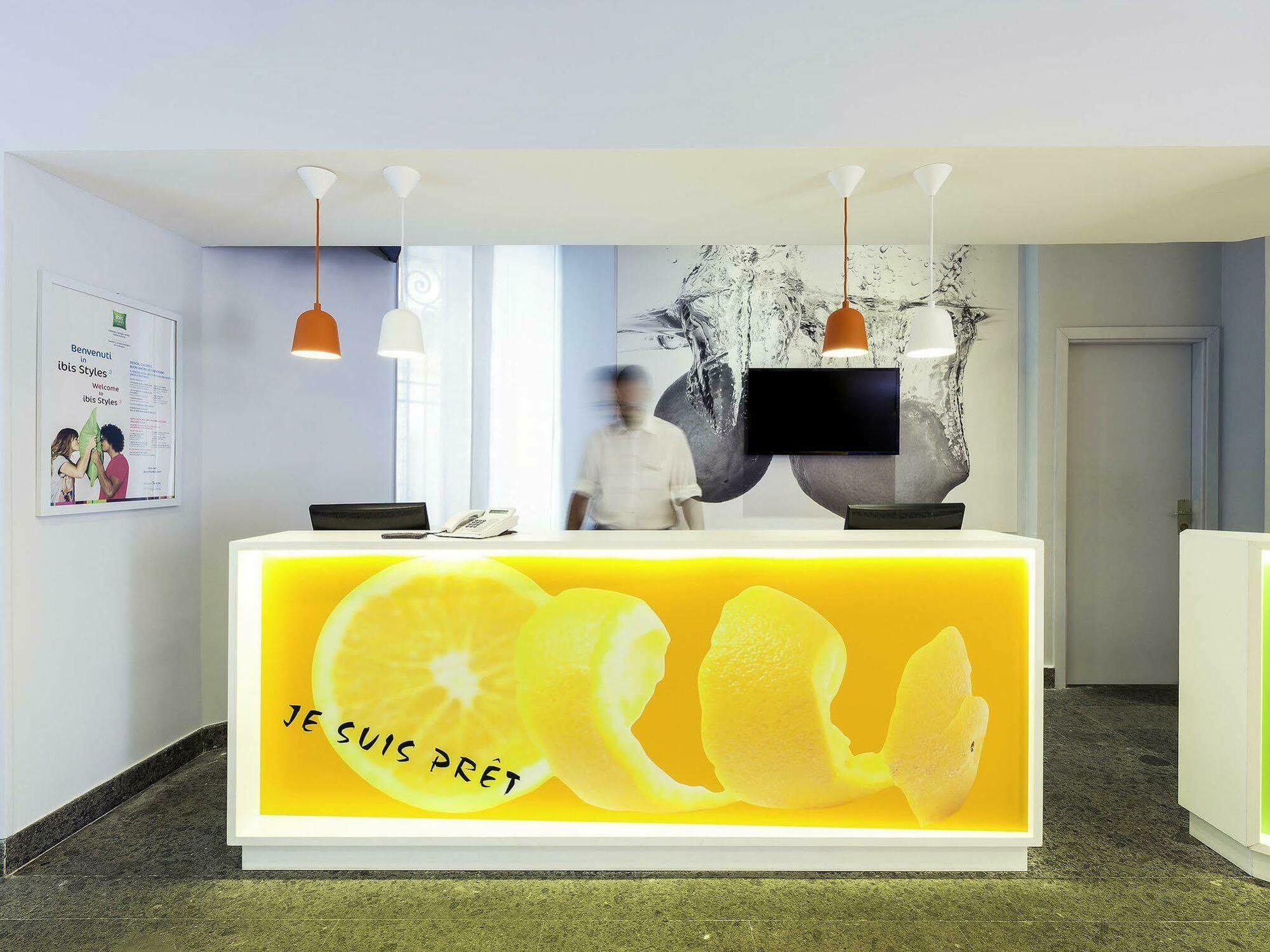 Hotel Ibis Styles Napoli Garibaldi Esterno foto