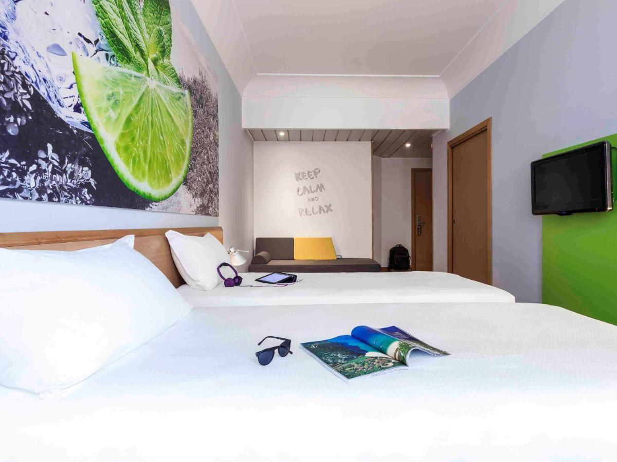 Hotel Ibis Styles Napoli Garibaldi Esterno foto