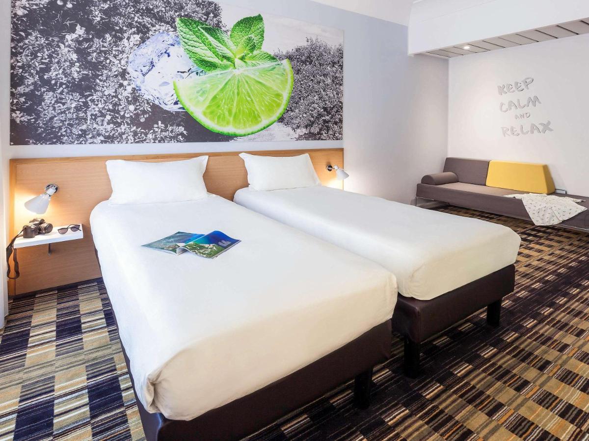 Hotel Ibis Styles Napoli Garibaldi Esterno foto